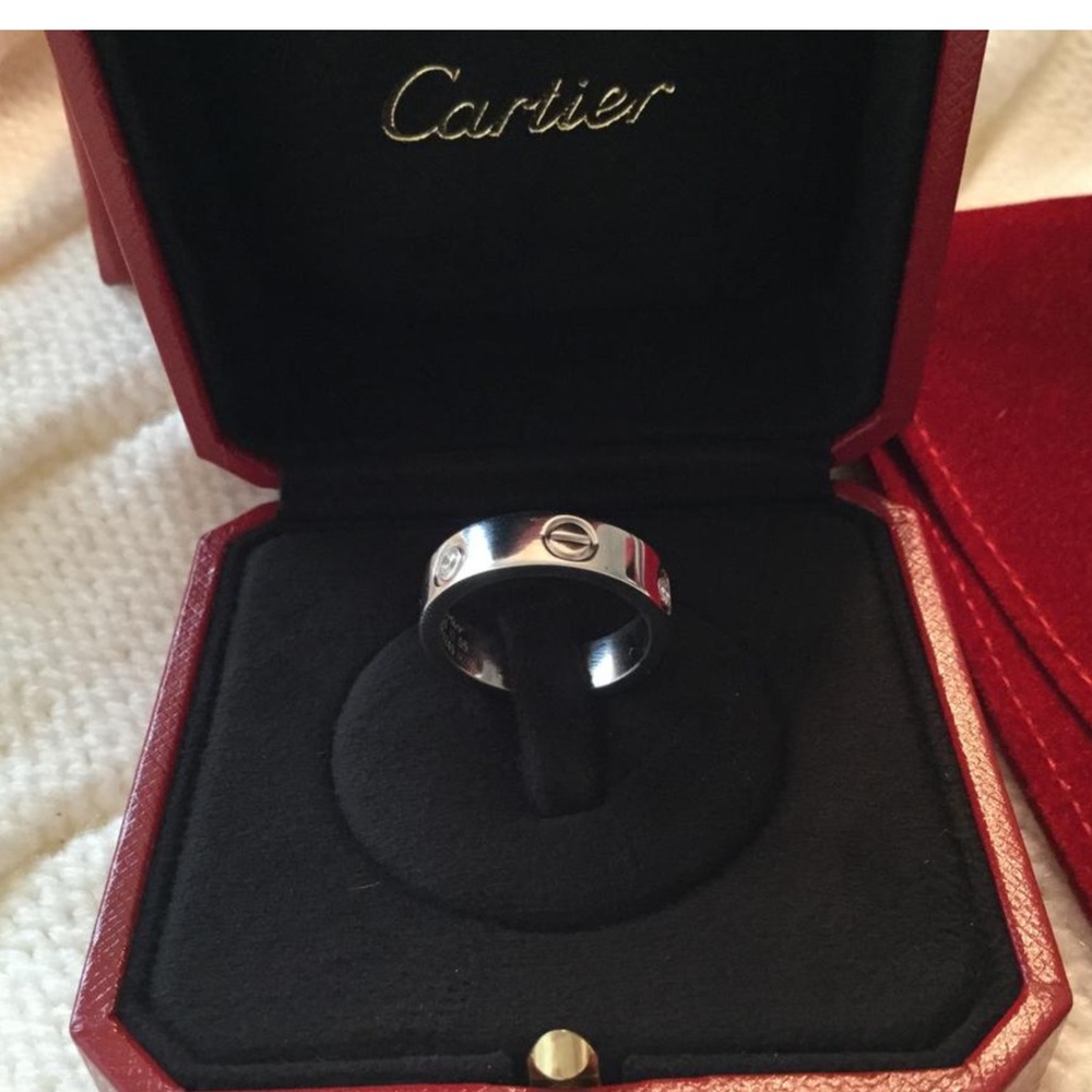 💢SOLD💢Cartier 18K white gold love ring